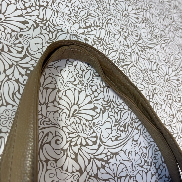 Hobo - Dustin Large Leather Tote Bag - Picture 15 of 16